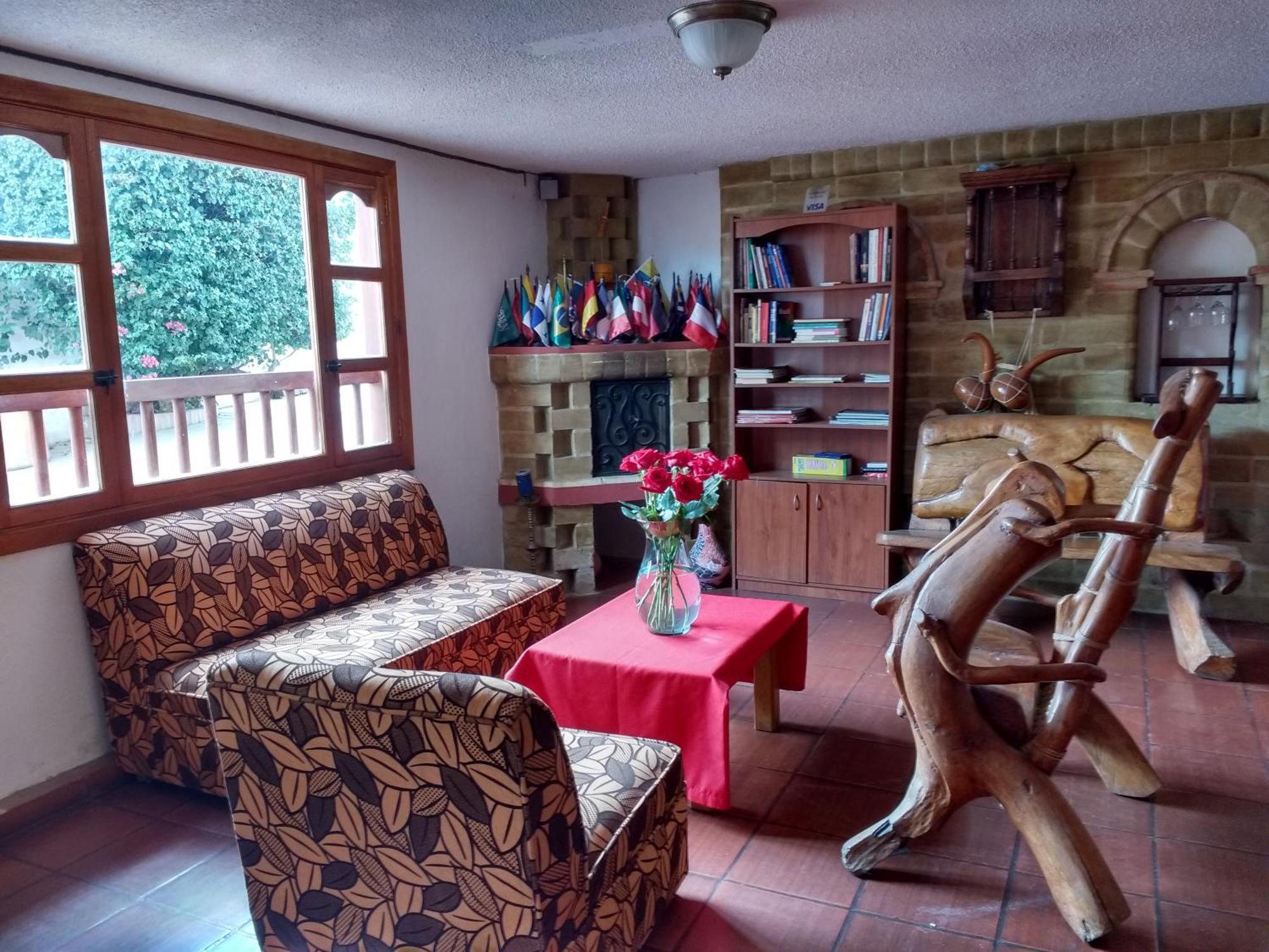 Hotel Spa Villa Lina Вилья-де-Лейва Экстерьер фото